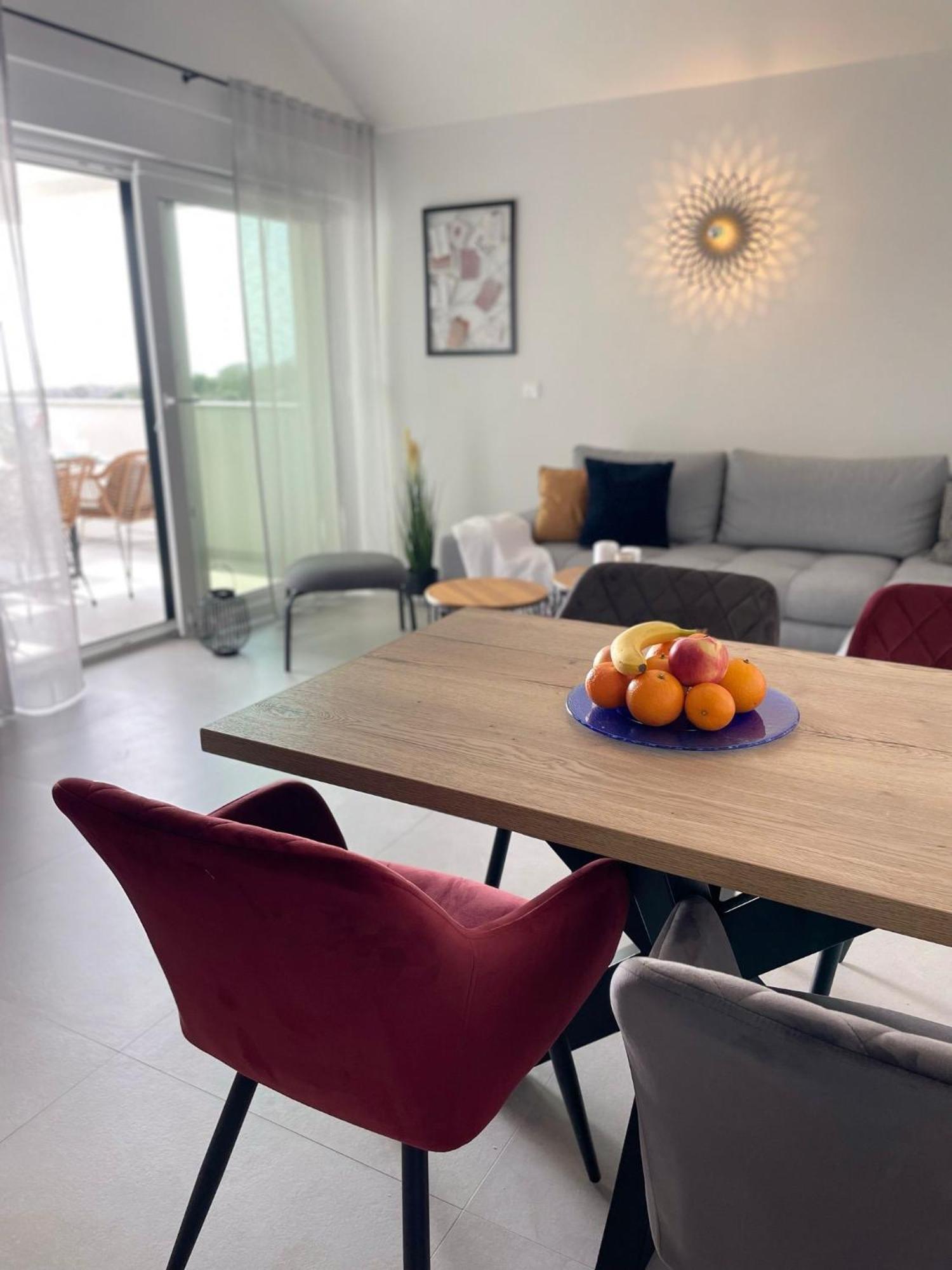 Rimac Apartments Новаля Екстериор снимка
